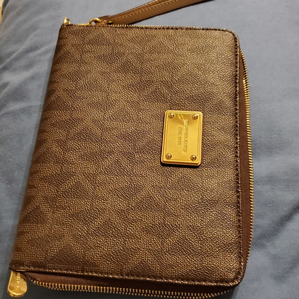 COPY - IPAD COVER
